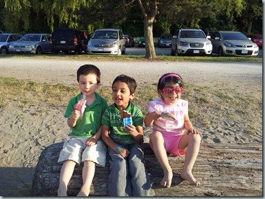 Ryan chilling with his buddies